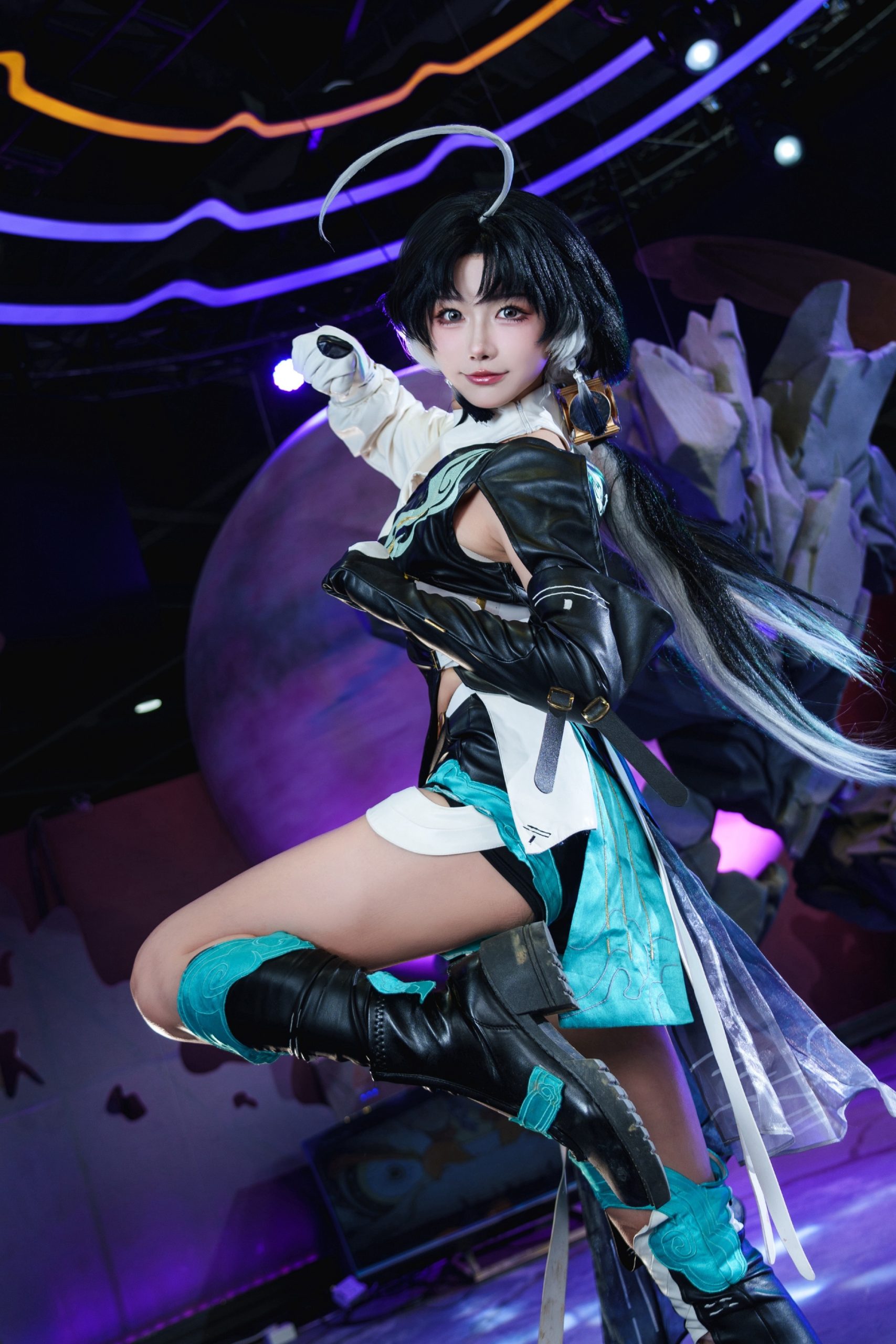 [COSPLAY] 不知可否与你切磋武艺？ 鸣潮_鉴心@Momoko葵葵