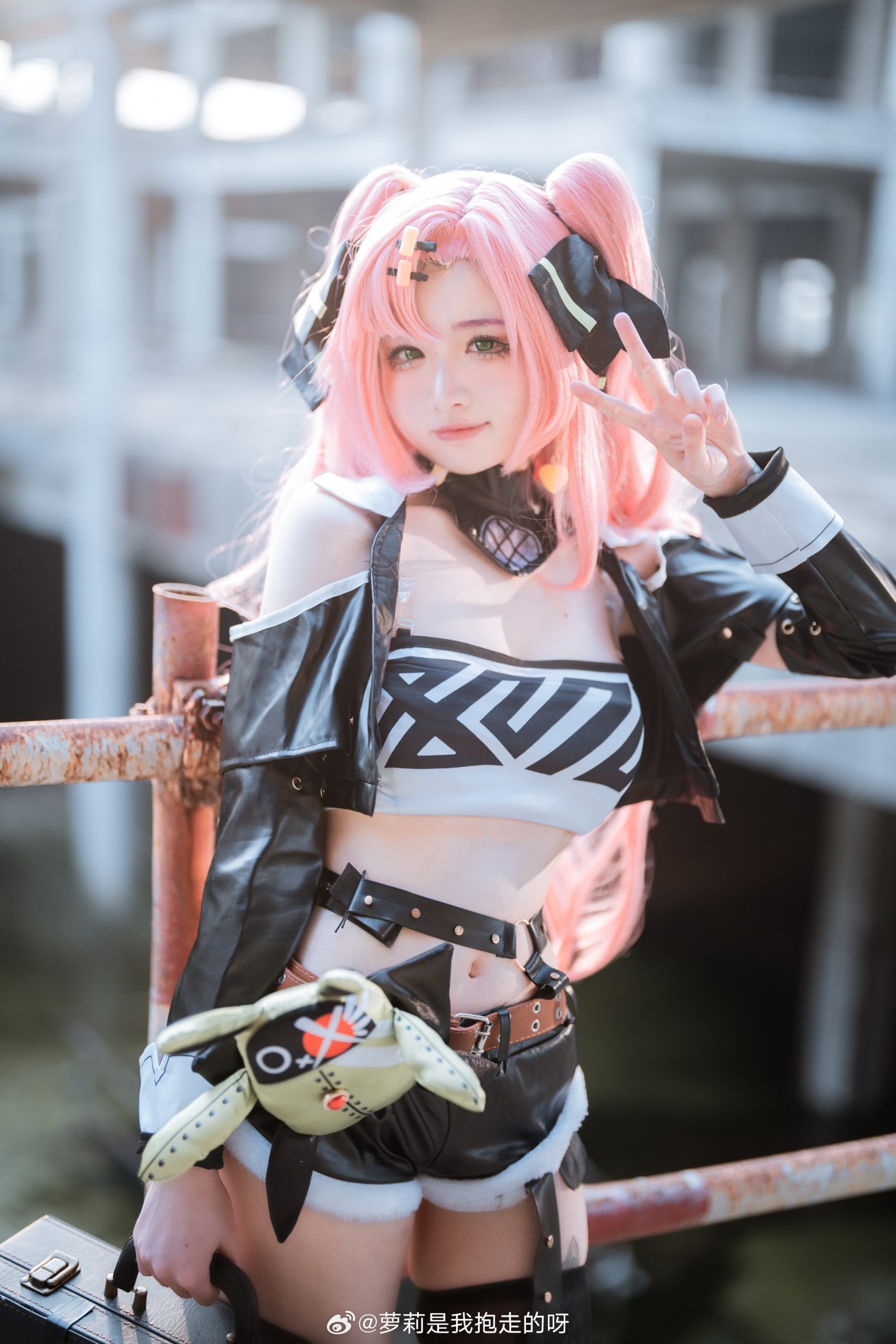 [COSPLAY] 绝区零 妮可德玛拉@罗利是我抱走的呀