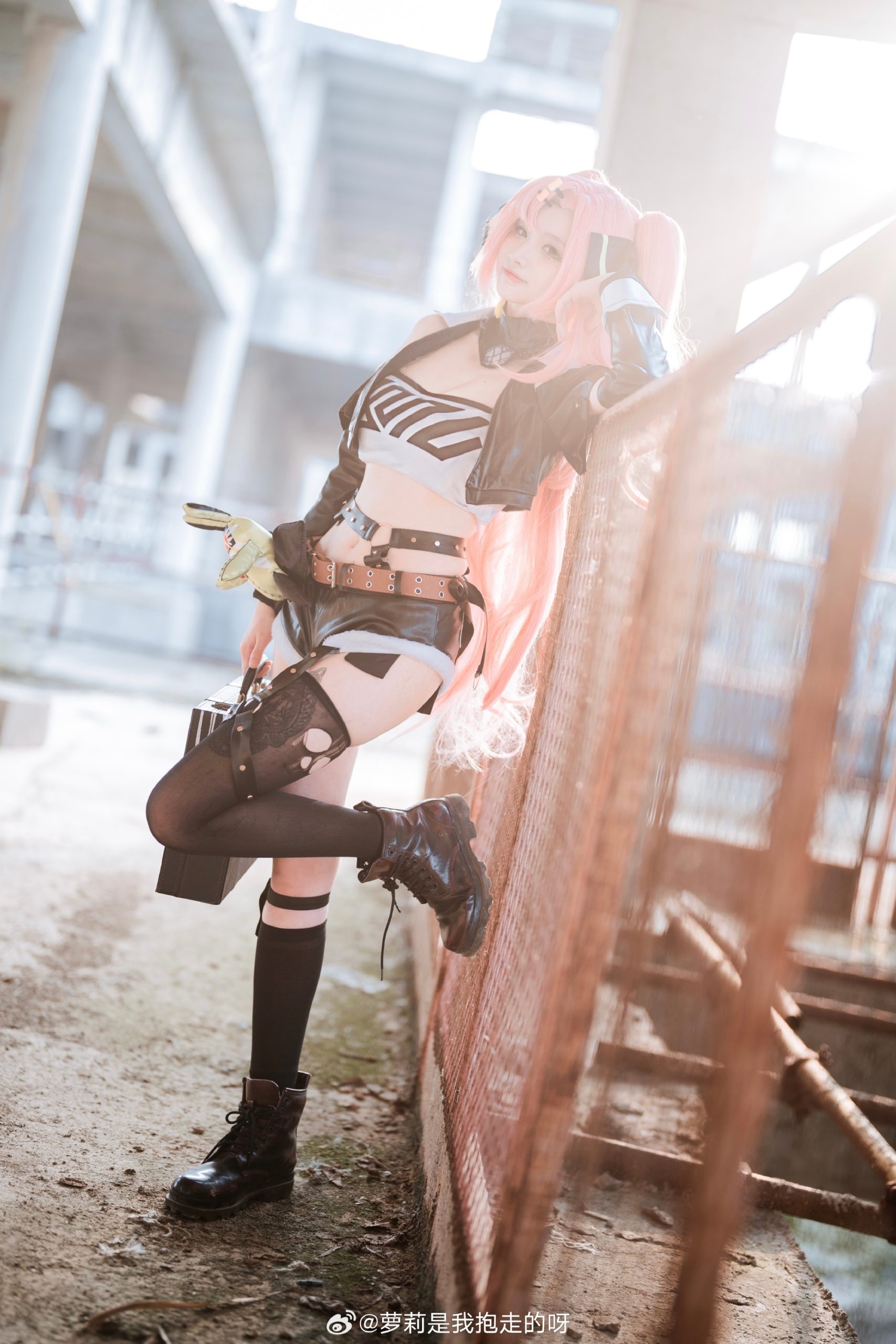 [COSPLAY] 绝区零 妮可德玛拉@罗利是我抱走的呀