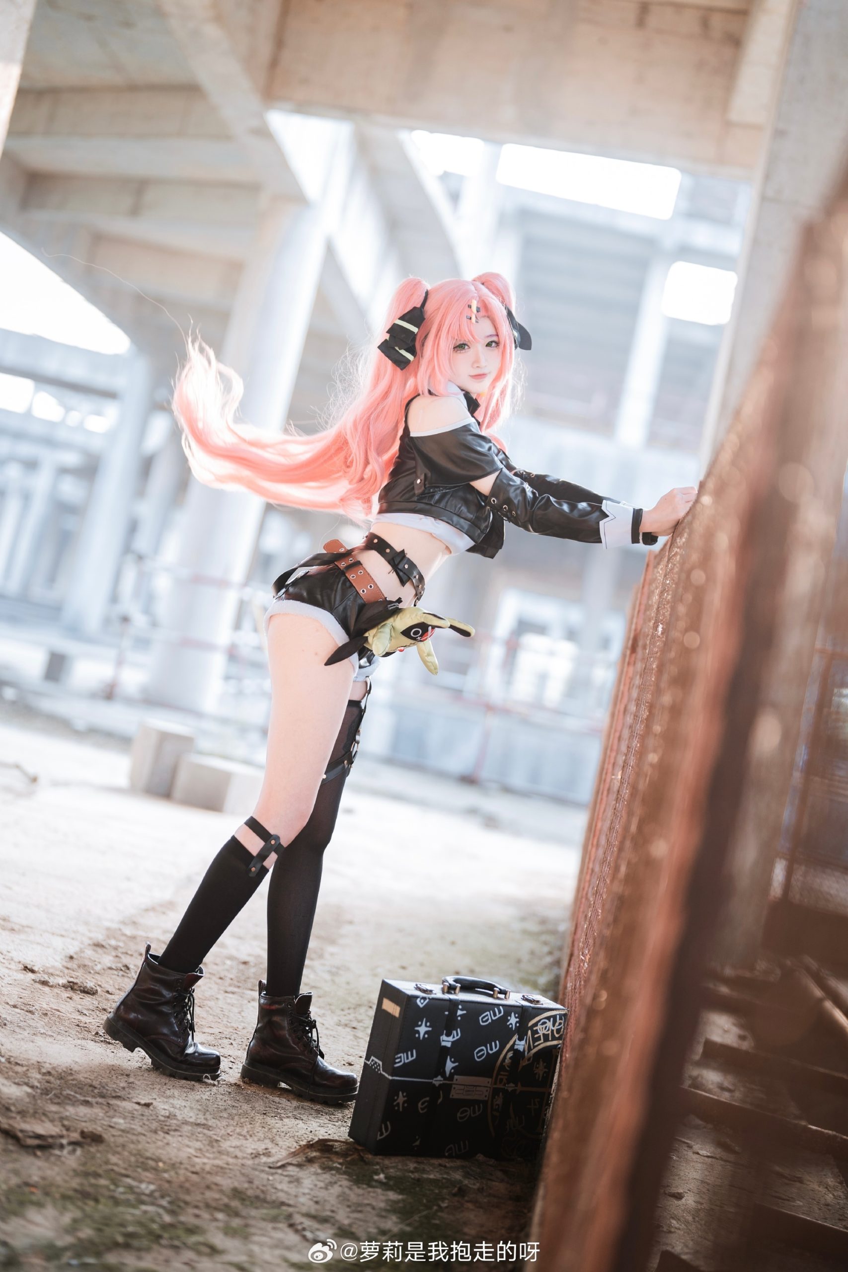 [COSPLAY] 绝区零 妮可德玛拉@罗利是我抱走的呀