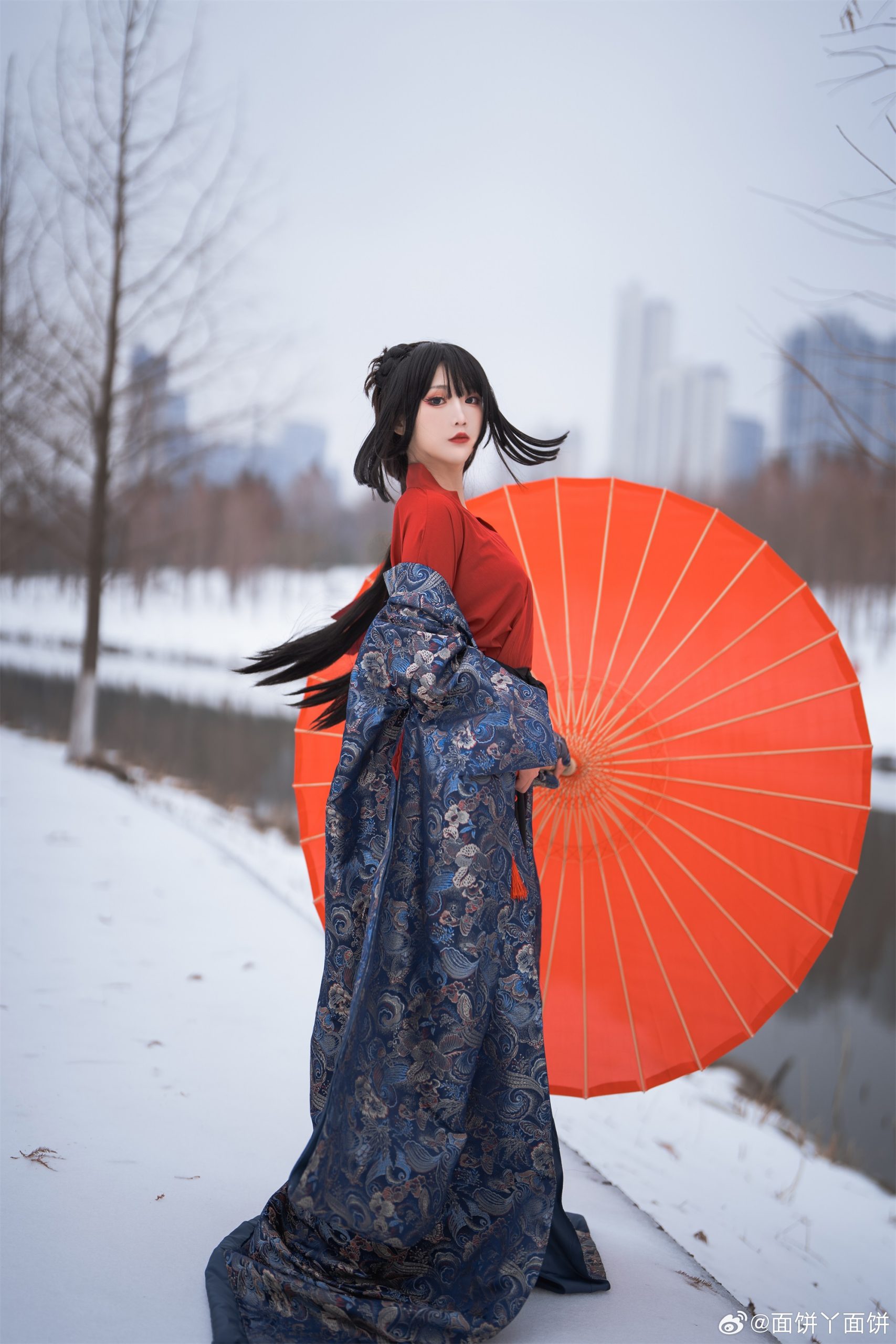 [COSPLAY] 她是深渊里开出的恶之花@面饼丫面饼