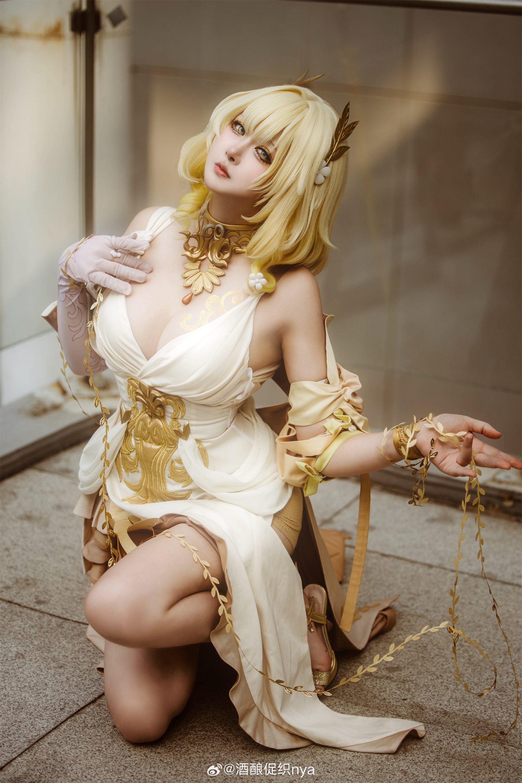 [COSPLAY] 织者抚弄金丝，连缀命运。 崩坏：星穹铁道 阿格莱雅@酒酿促织nya