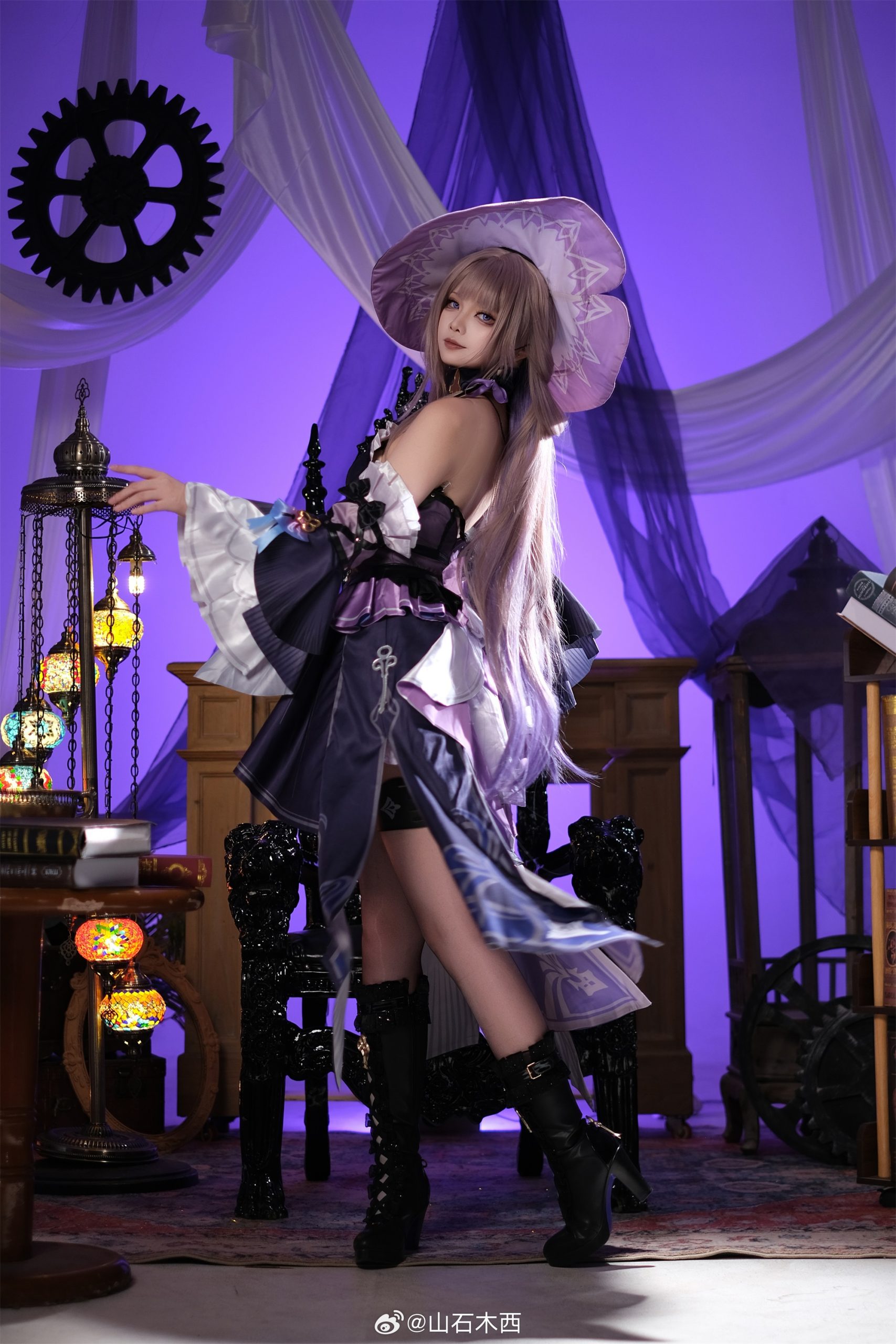 [COSPLAY] 崩坏：星穹铁道 黑塔女士@山石木西